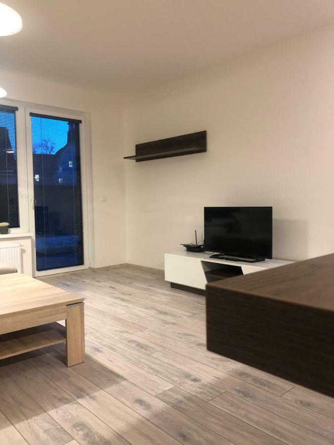 Garden Apartman Radnica - Private Parking Included Košice Exterior foto